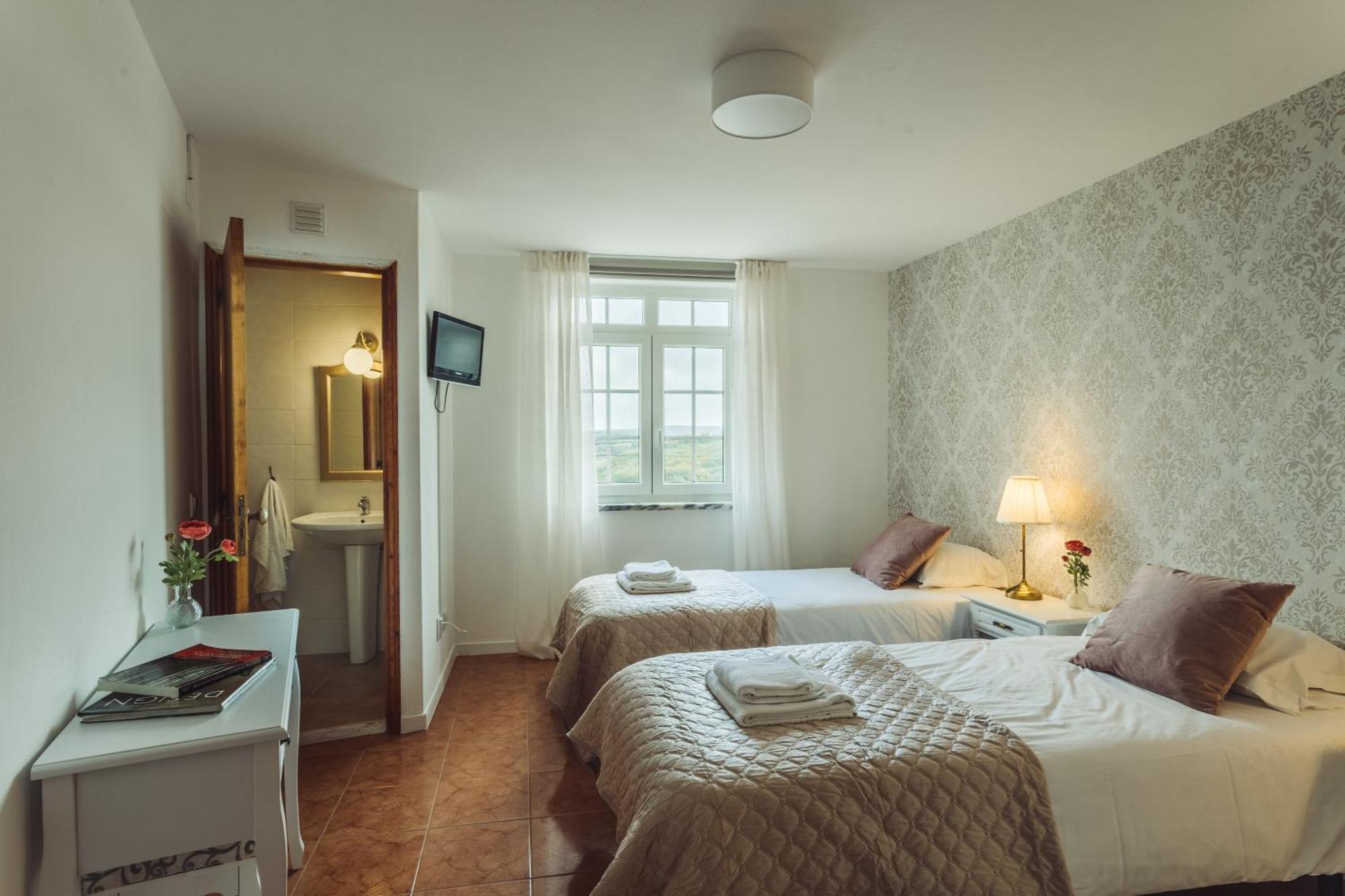 Hotel Conde Tavora à Atouguia Da Baleia Extérieur photo